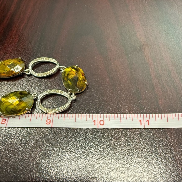 Avon  Silver/yellow green gemstone Necklace with ovals/rhinestones vintage - Picture 4 of 6